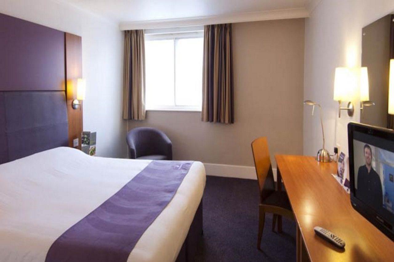 Premier Inn Gravesend - A2/Singlewell Bagian luar foto